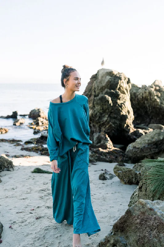 OVERSIZED BASIC SWEATER - BLUE HAWAI'I