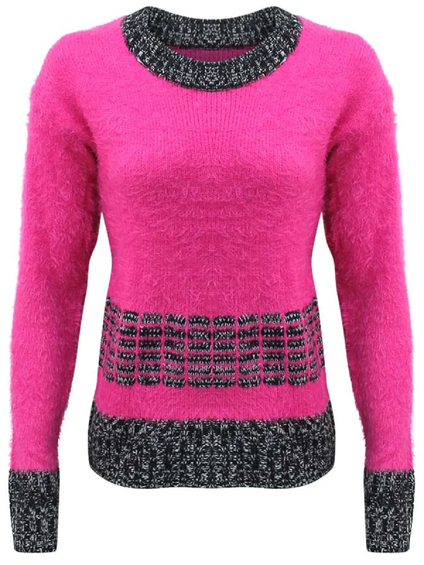 Pullover Sweater With Contrasting Pattern